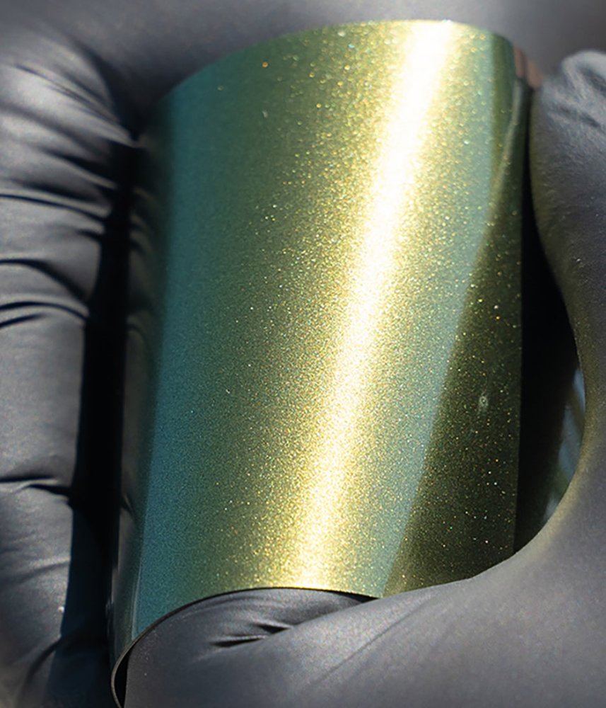 Ultra Gloss Gold Chrome – Aura Vinyl