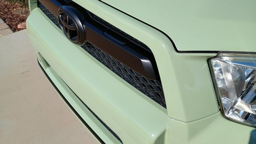 Gloss Khaki Green - Aura Vinyl