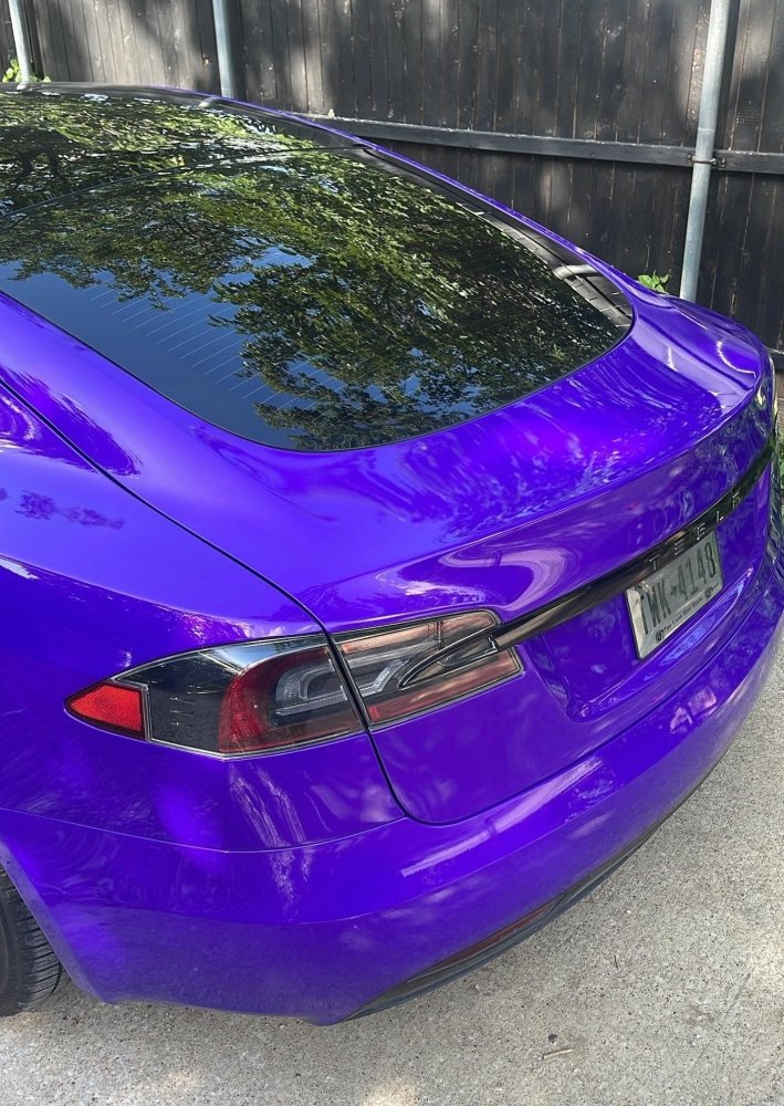 Gloss Paint Metallic Polar Purple - Aura Vinyl