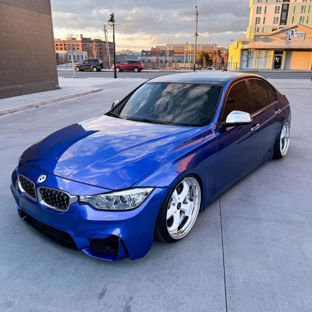 Ultra Gloss Blueberry - Aura Vinyl