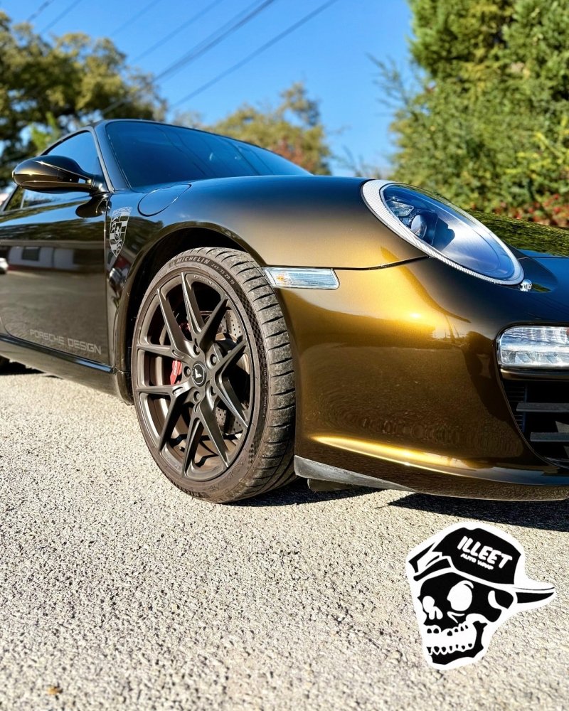 Ultra Gloss Paint Metallic Midnight Gold - Aura Vinyl